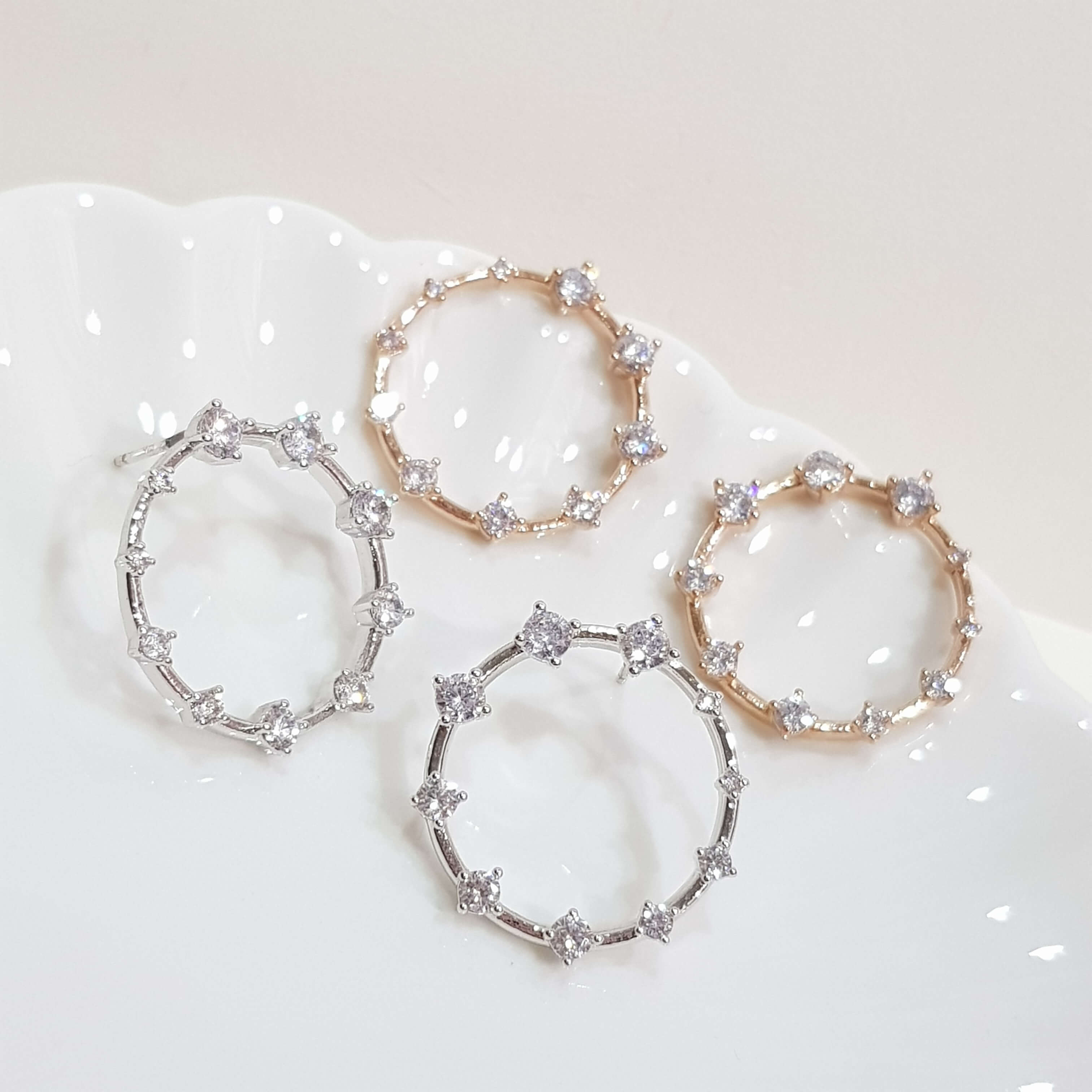 【A001】(925銀針耳環) 閃耀圓圈