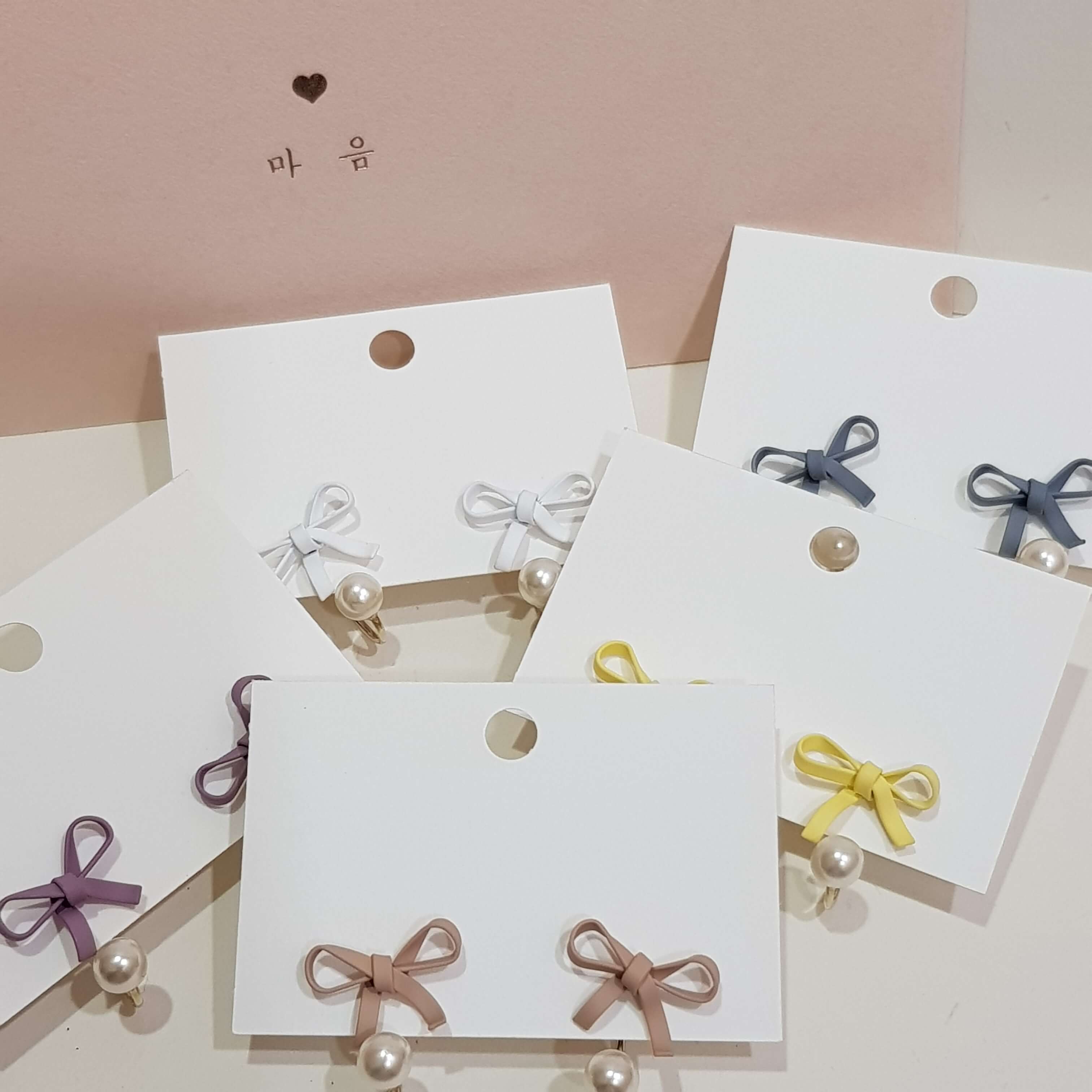 【B006】(耳環) 蝴蝶結珠珠