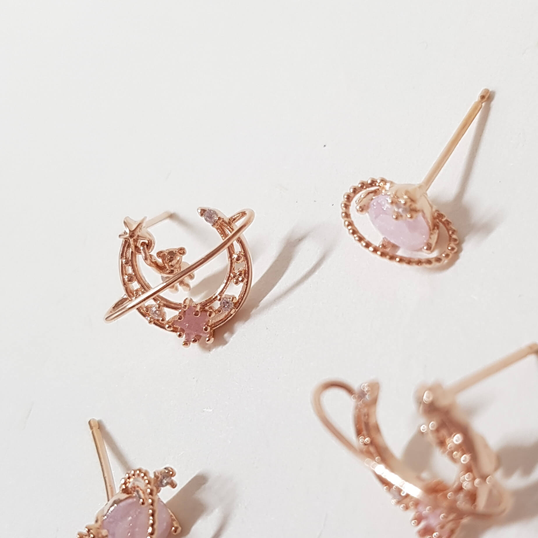 【F002】(925銀針耳環) 小熊登月