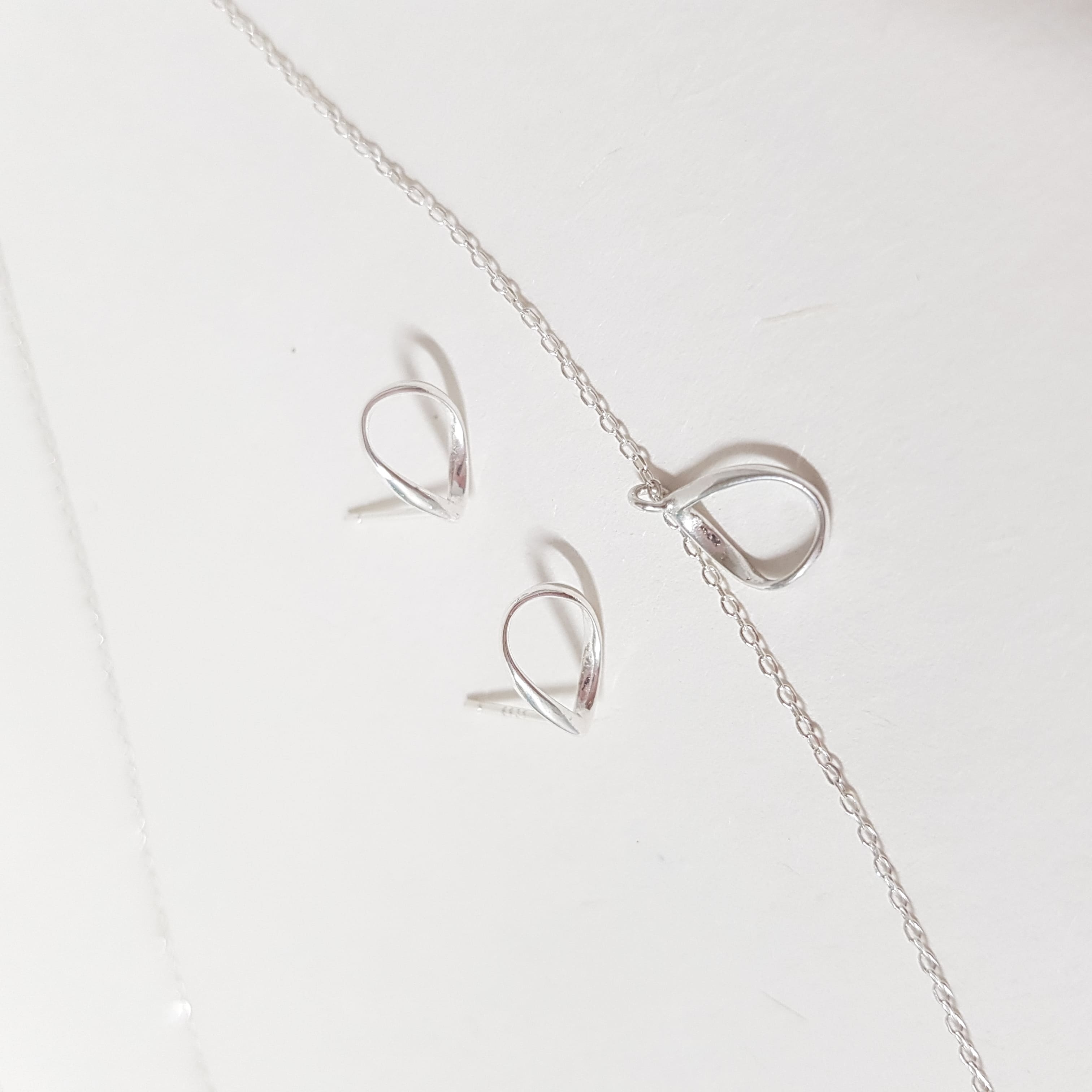 【T208】(925純銀項鍊) 眼淚線條鍊 4